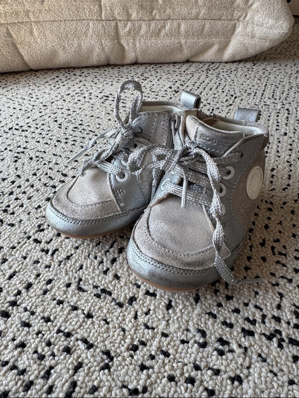 Robeez Migo Mini Me Silver